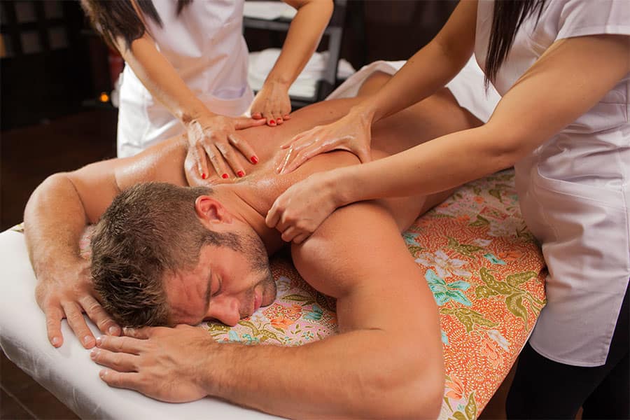 Vier-Hände-Massage